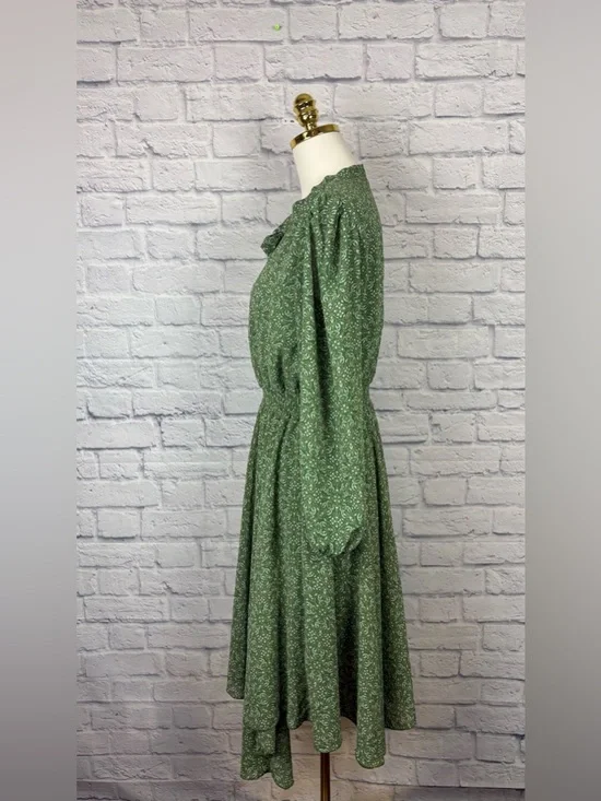 Lark + Grey green floral print midi dress handkerchief hem size L - Picture 4 of 7